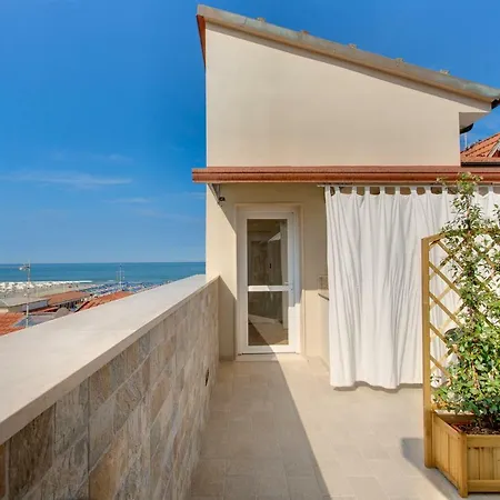 Sea View Biagi * Lido di Camaiore